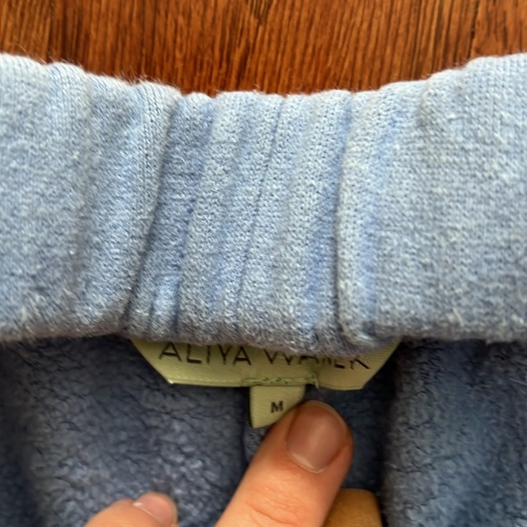 ALIYA WANEK yenay sweatpant size medium electric blue EUC - Picture 3 of 3